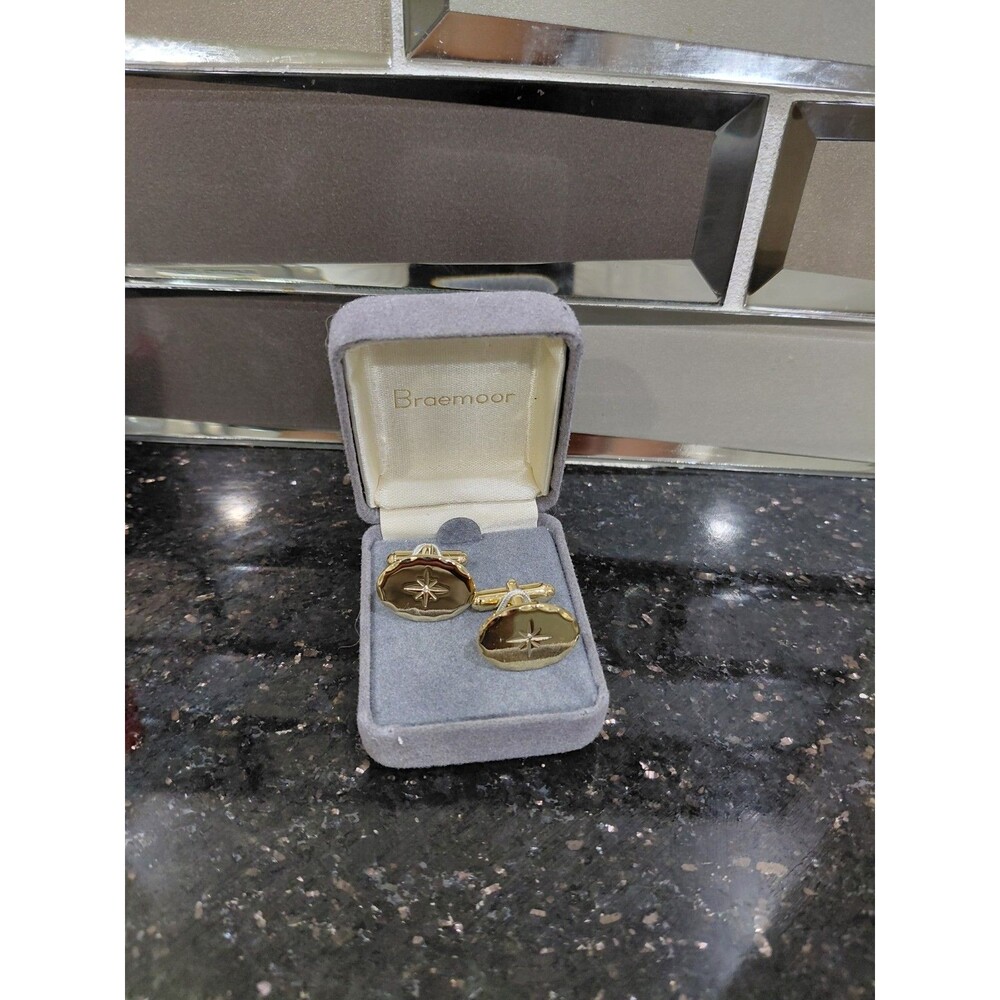 Braemoor Cufflins Oval Gold (Excellent Condition)